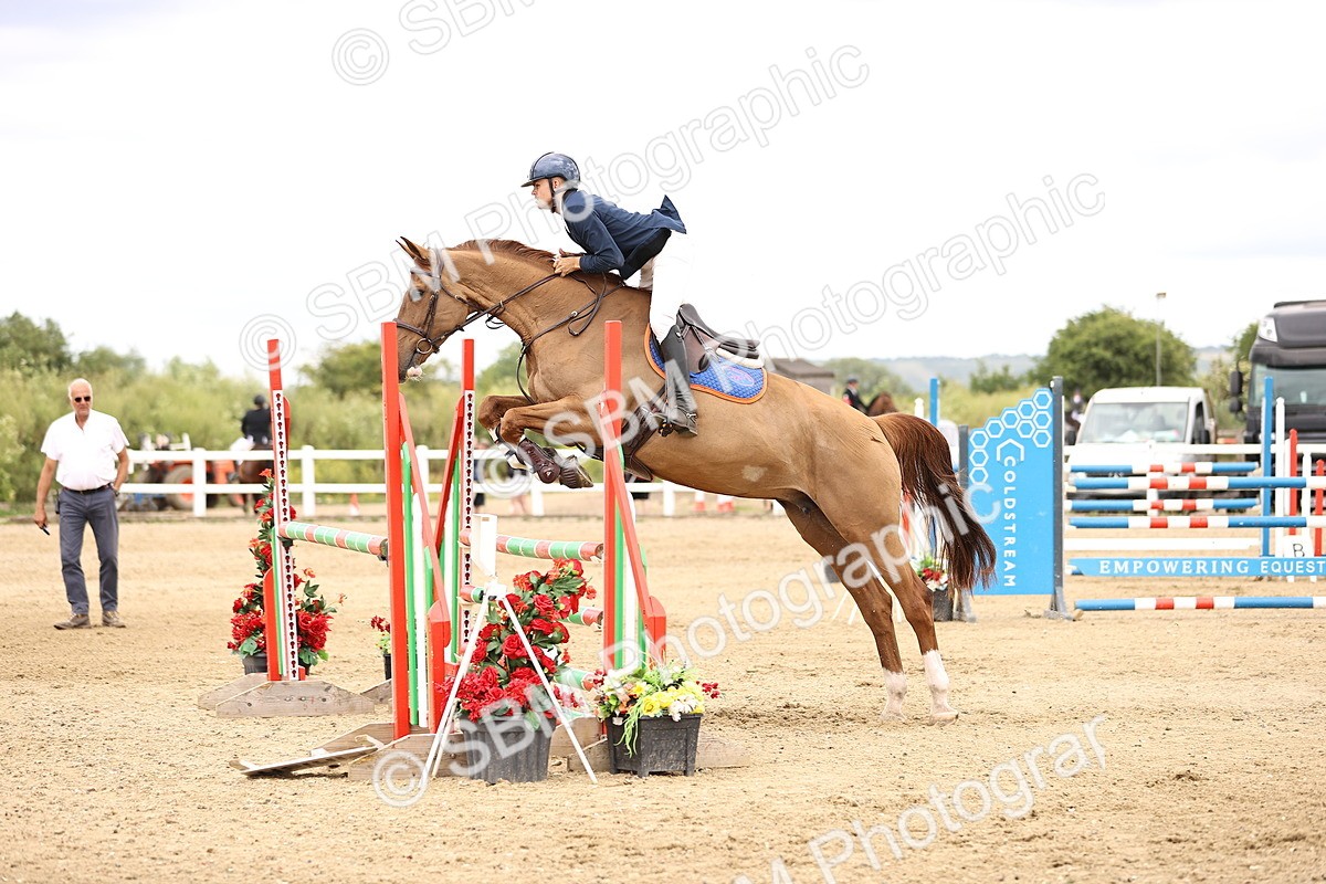 SBM_007739 - Class 19 - Senior Newcomers - 1.10m