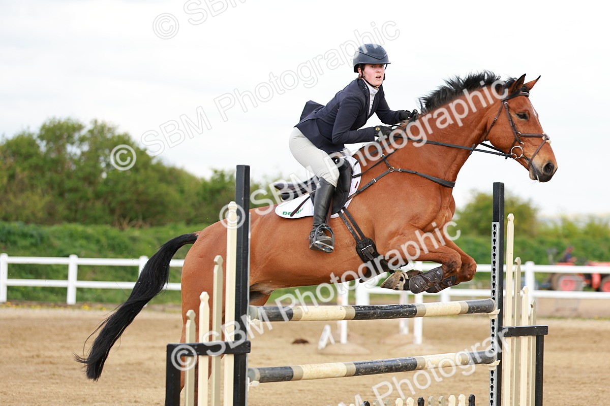 SBM_002715 - Class 5 - Senior Foxhunter - 1.20m