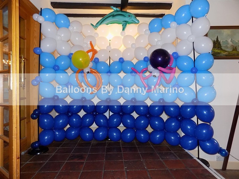 Small Quick link wall with decoration - Balloon Sculptures