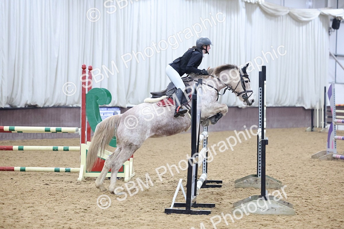 SBM_003339 - Class 11 - Blue Chip Pony Newcomers - 1.00m Open