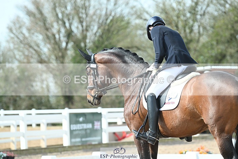 250403-104427-01590 - 048-Angus.Corrie-Deane-Maigret.VD.Watermolen
