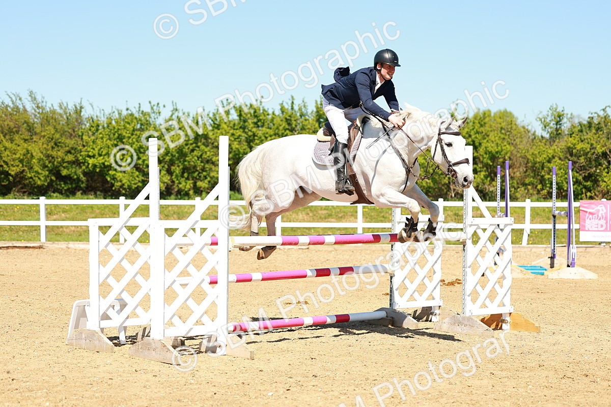 SBM_001413 - Class 4 - Senior Newcomers 1.10m