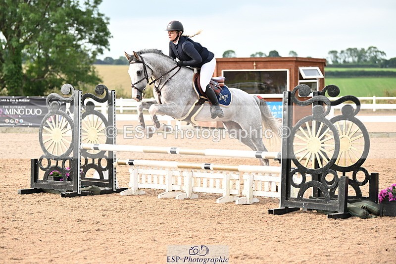 240802A-083343-03192 - Cls 21 A&B Brit Nov & 90cm Open