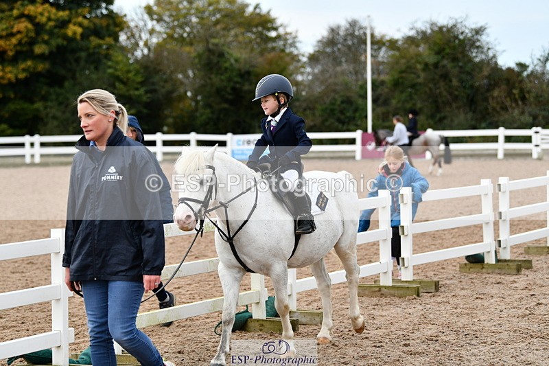 241013B-090537-00093 - Cls 1 Clear Round