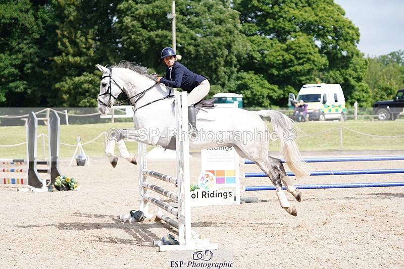 250613A-100632-01203 - Cls 9 85cm Amateur Quali