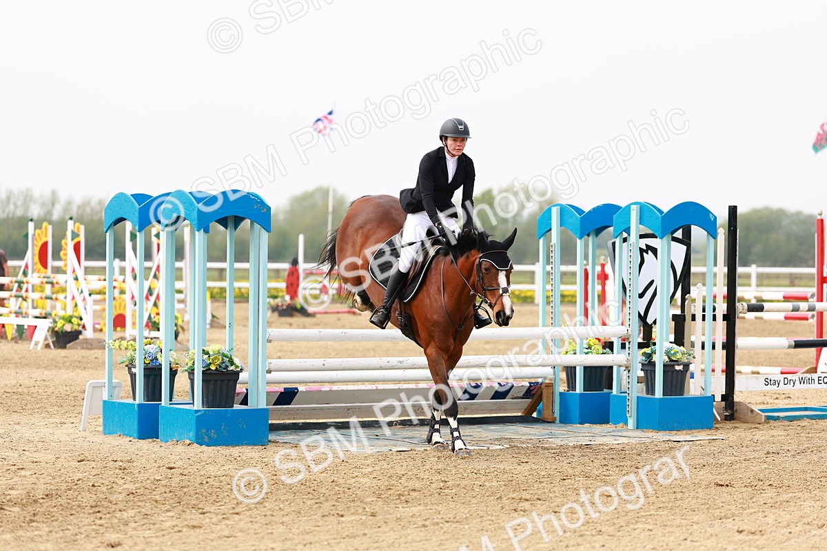  - Class 18 - Senior Newcomers - 1.10m