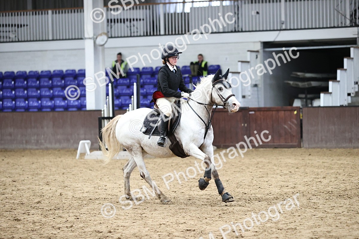SBM_001608 - Class 5 - Henlow Veterinary Hospital 70cm