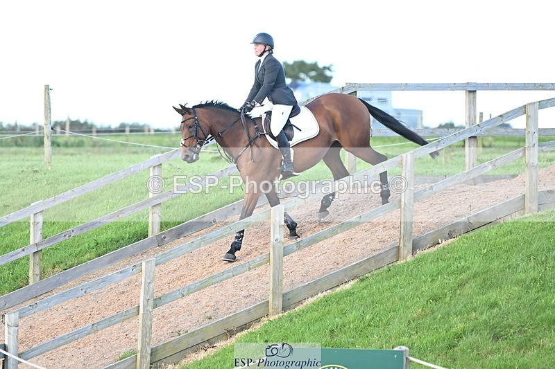 240912A-172716-02543 - Cls 7 Snr 90cm Open Speed Derby