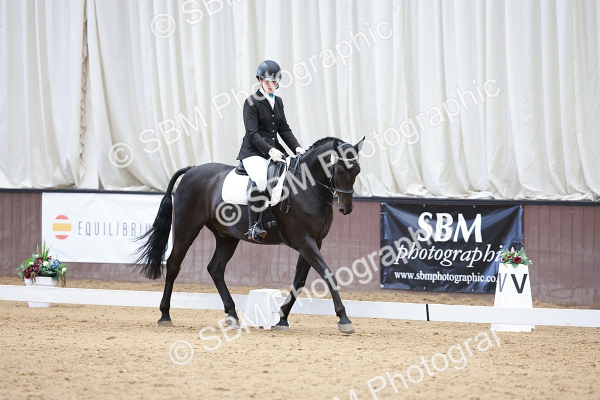 SBM_009920 - Class 6b - Novice 6 - 12.40-13.43