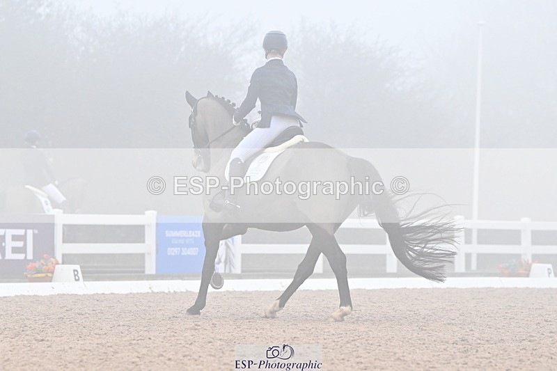 240217A-124820-02307 - 119-Shona.Mclauchlan-Diamond.Darco