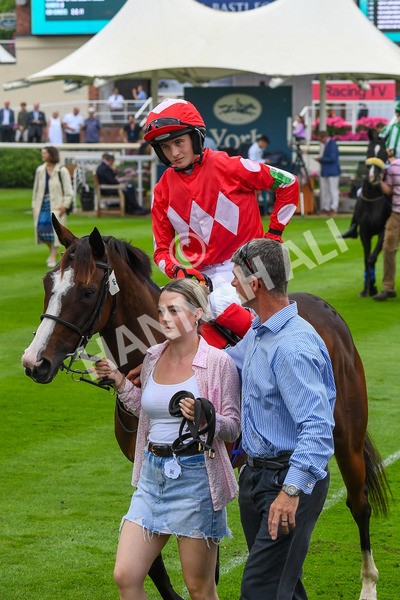 100923-Pony Race 2-0163 - Pony Race 2 12.45 The Dragon (TV and Film) Studios Pony Race 148cm & Under
