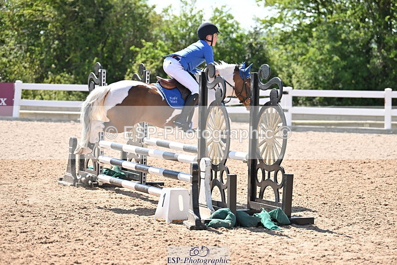 240504A-151943-02516 - Cls 22 & 23 Stepping Stones 128cm & 138cm & Under11's