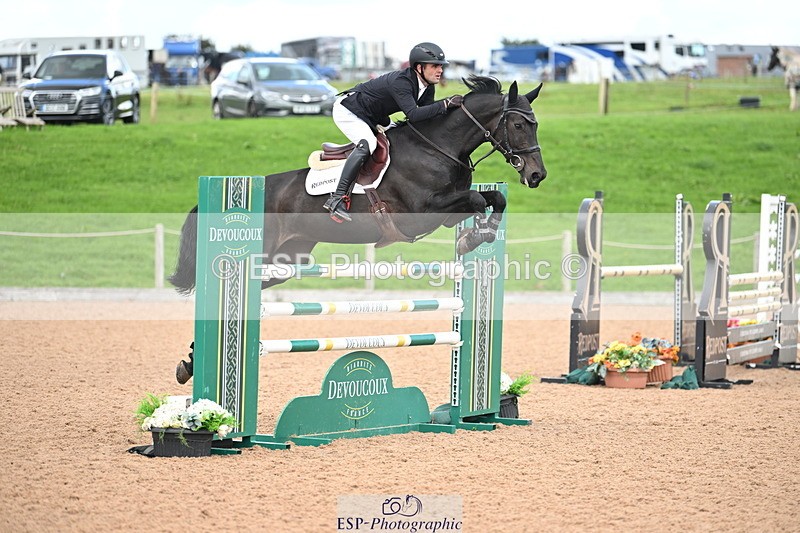 240912A-124815-01553 - Cls 3 Snr Foxhunter