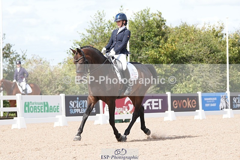 250906-134014-03350 - 113-Nicole.JahanshahiVirtual.Attraction