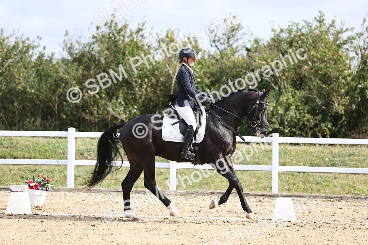 SBM_015431 - Class 14 - Novice 23 - 9.05-10.08