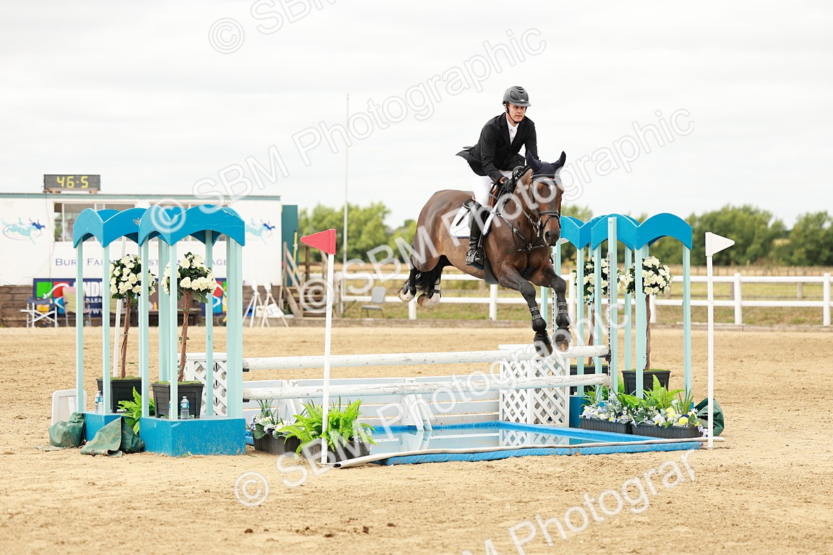 SBM_017729 - Class 21 - Senior Newcomers Championship 2d Rd