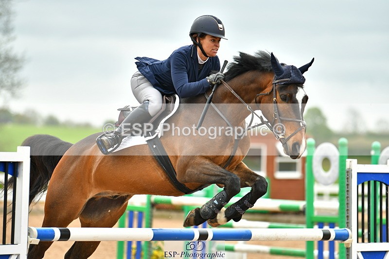 230507A-132833-08135 - Cls 43 1.05m Amateur Quali