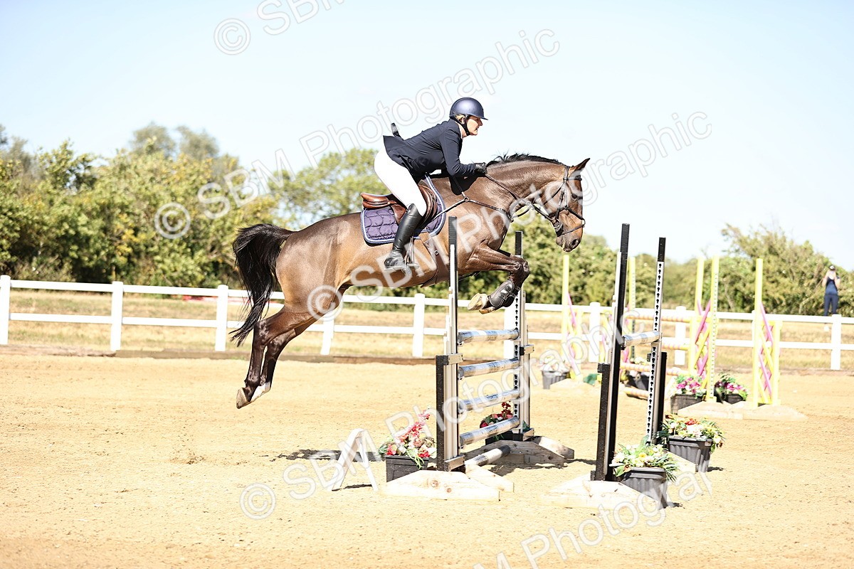 SBM_015679 - Class 16 - Senior foxhunter - 1.20m Open