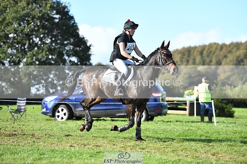 231022-115610-26307 - 203-VAN.WILDER-Mia.Ketcher-XC