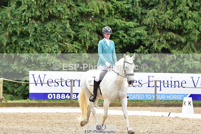 250719A-123716-05642 - 037-Sarah.Browne-Domino.Star