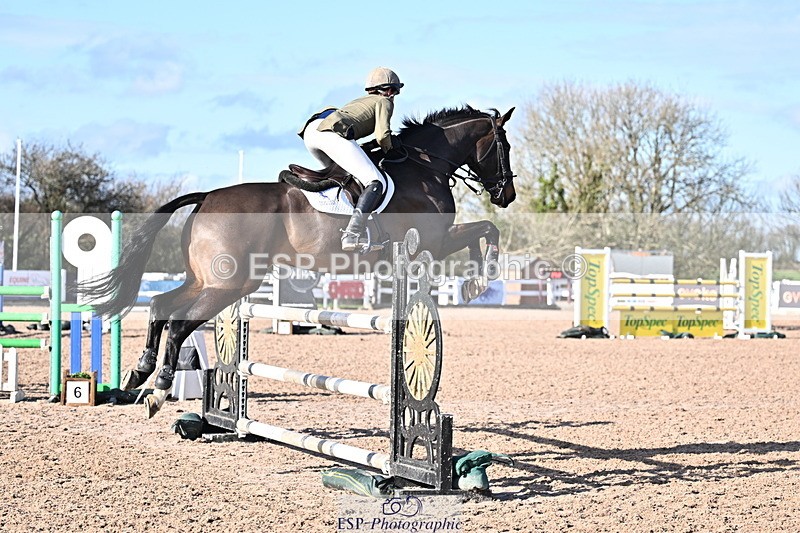 260204A-132126-00346 - Cls 4 Newcomers and 1.10m