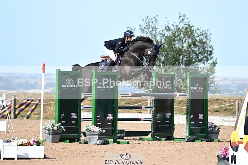260802-100135-10151 - Cls 49 National 1.30m