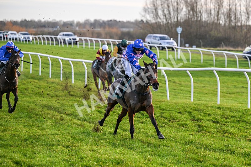 161225-Race 4-Noonetellsmenothin-8475 - Race 4