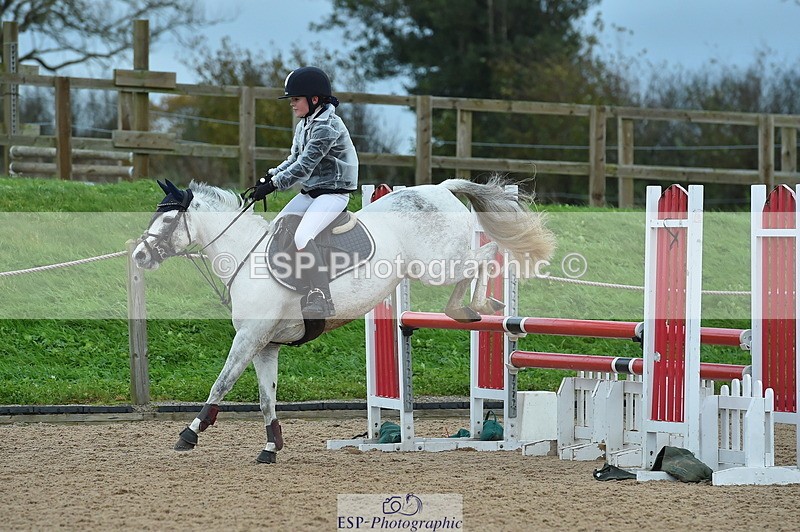 231119A-132912-05984 - Sun Cls 26 Springboard 128cm & 138cm