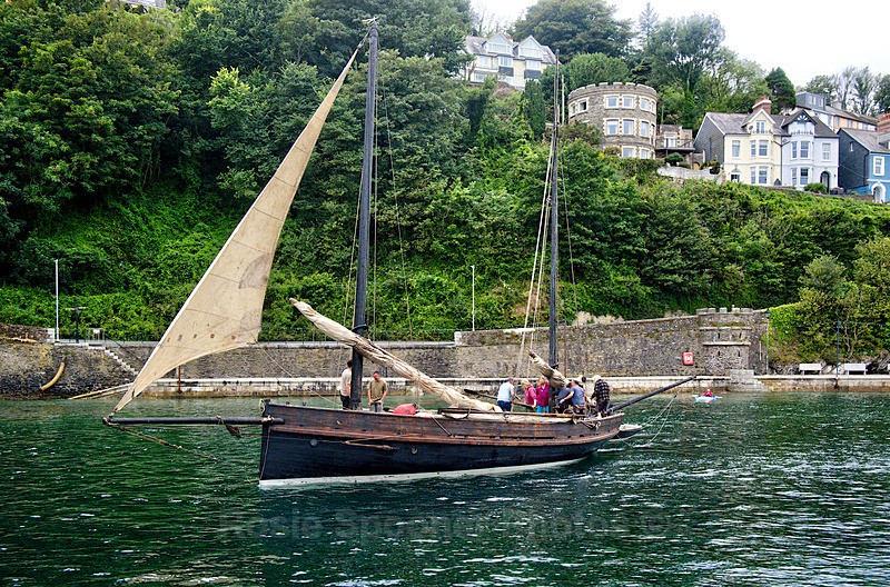  - Looe