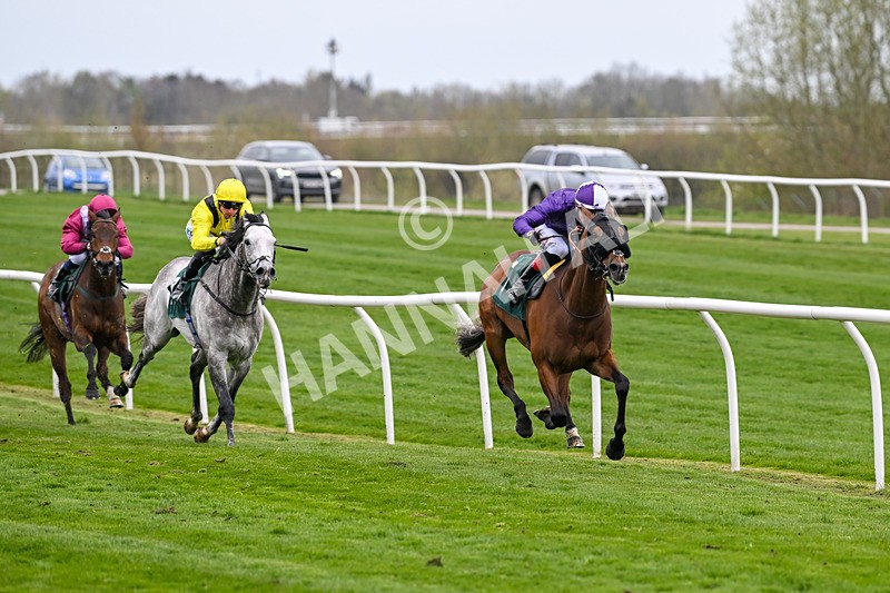 090425-Race 4-Monsieur Fudge-9912 - Race 4