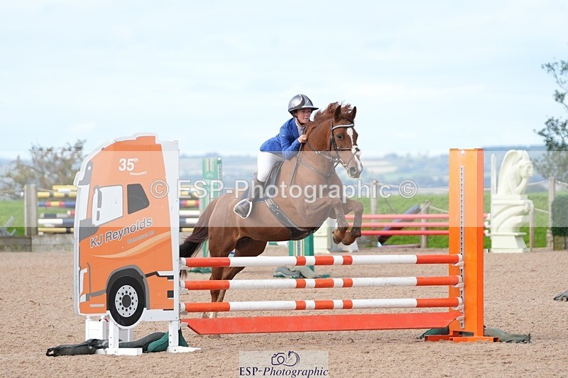 250921-101705-02150 - Cls 4 Pony British Novice and 80cm