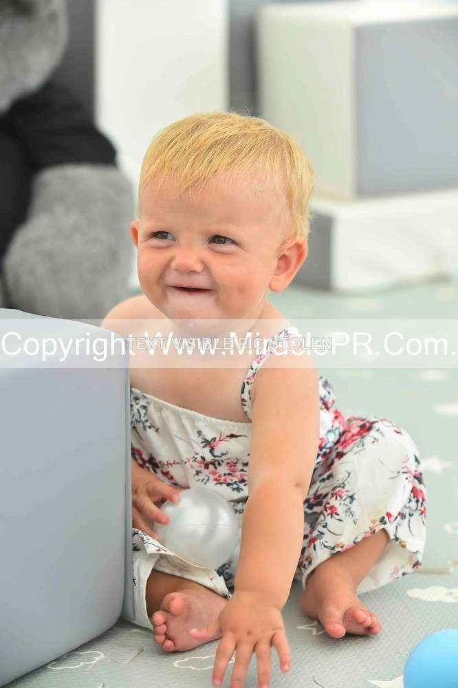 SH4_2085 - Bonny baby competition.