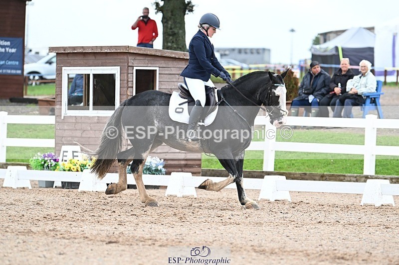 250907-123543-08372 - 061-christine.harrisonRed.Flair