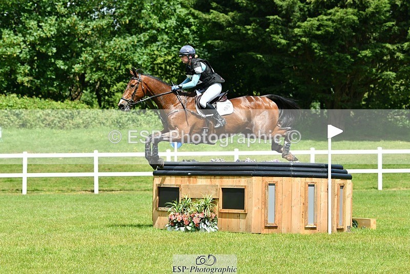 230528-134339-17271 - 462-WOODLANDS_BE_DARING-Sasha_Hargreaves-XC