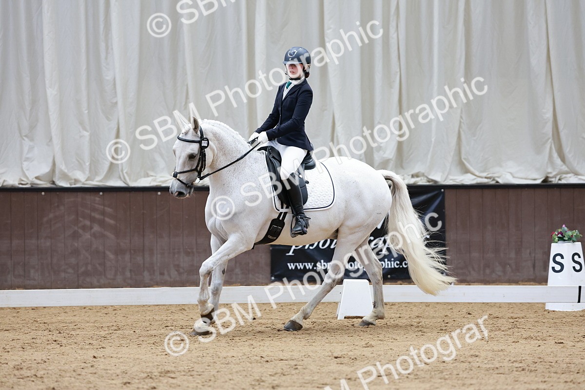 SBM_008415 - Class 6b - Novice 6 - 9.28-10.41