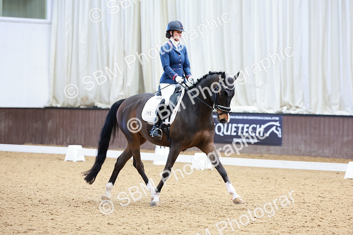 0B8A4500 - Class 7 - E4