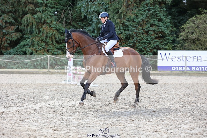 250829A-111713-01328 - Cls 7 British Novice and 90cm