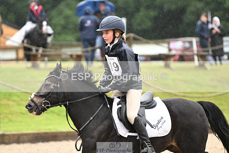 240824X-100214-23496 - 70cm Round 2 9.30 to 10.30