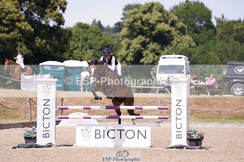 250704A-141150-11566 - Cls 22 Snr 1.15m Members Cup