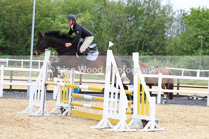 3E7A6029 - Class 4: Senior British Novice/90cm open