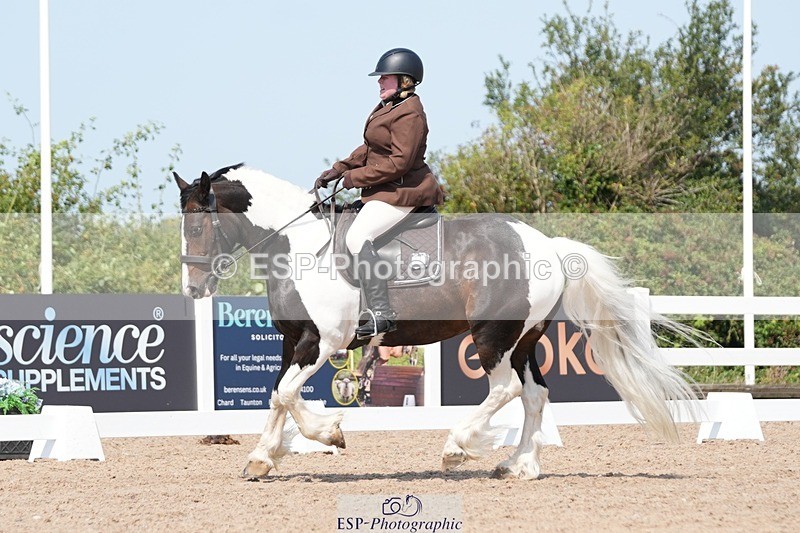 250817-122018-09294 - 185-Hermione.PerryNewoak.Roc.Bay