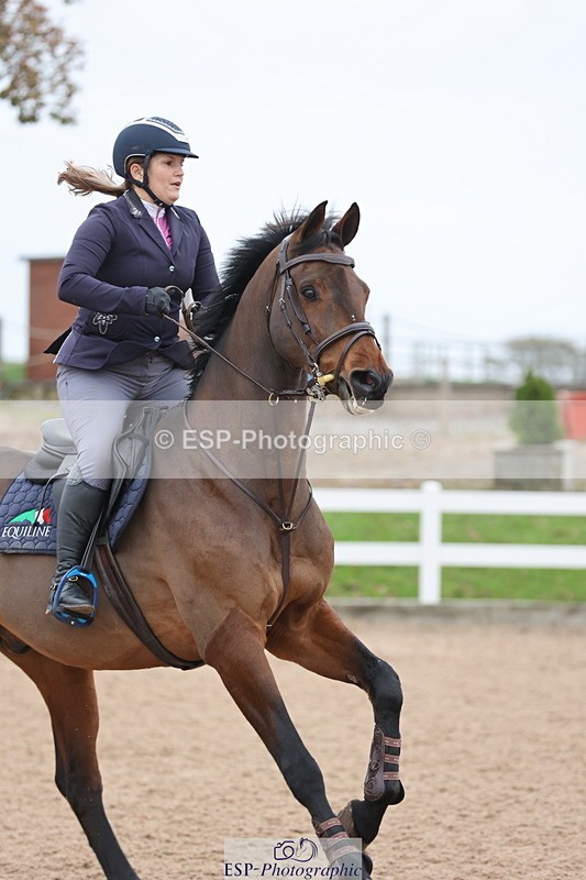 241101A-121209-01669 - FRI Cls 5 Newcomers and 1.10m Open