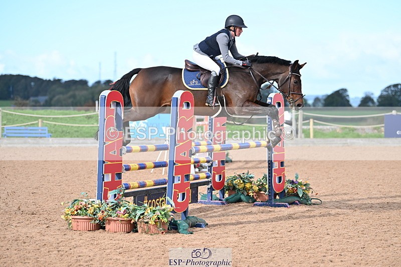 231014A-111915-04347 - Cls 18 Newcomers & 1.10m Open