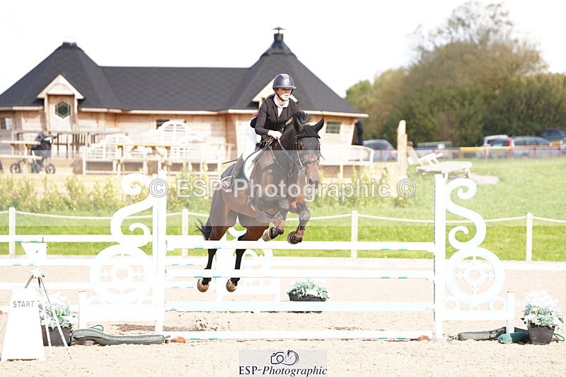 241004A-112528-00219 - Fri 02 Snr 1.05m Open