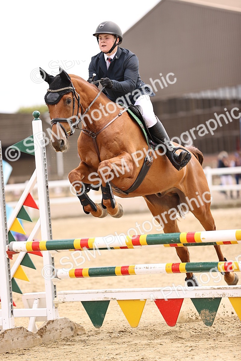 SBM_000472 - Class 4 - 1m showjumping