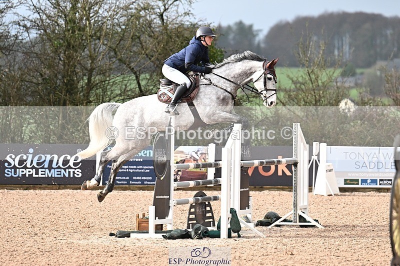 260128-131102-00512 - Snr Newcomers 1.10m