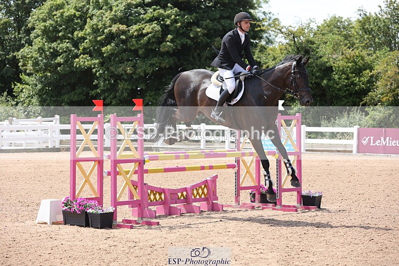 240718A-130055-05357 - Cls 9, 1 Star Bronze Tour 1.10m