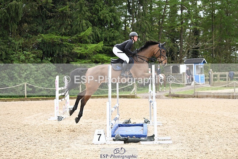 240414-140621-03696 - Cls 05A&B Snr Fox & 120 Open