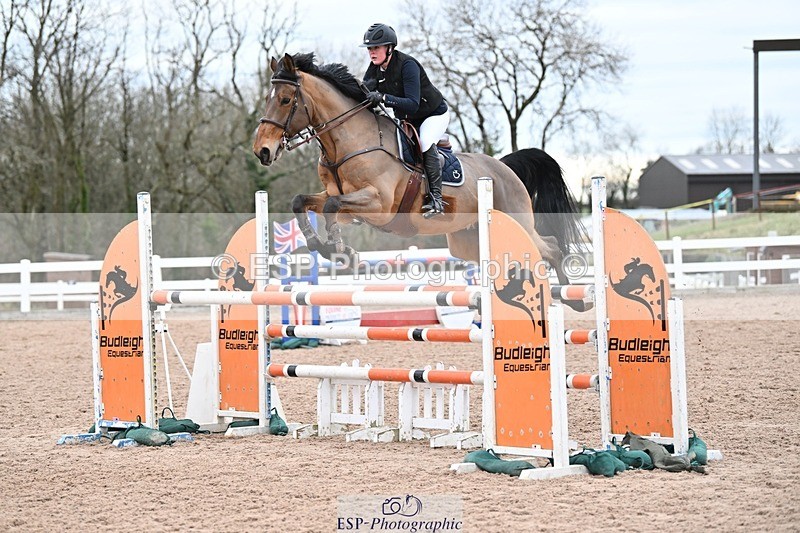 250112-144824-01736 - Cls 21 Foxhunter and 1.20m Open