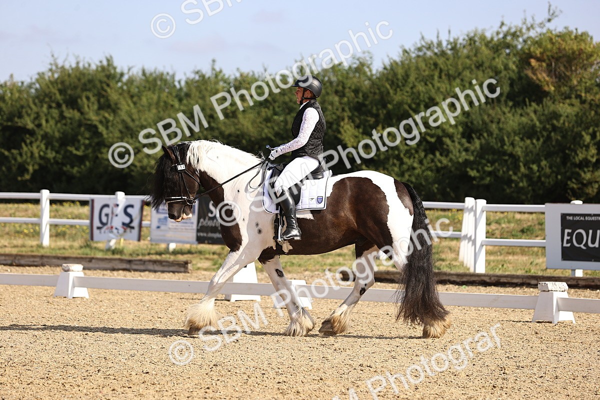 SBM_008620 - Novice 5 - 08.30-9.33